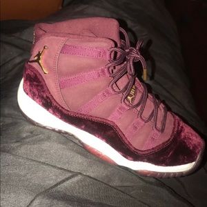 Red velvet Retro 11 Jordan’s